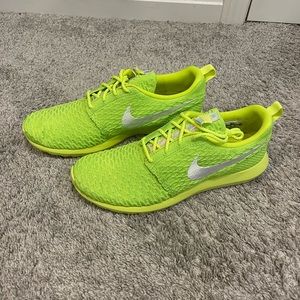 Men’s Nike sneakers